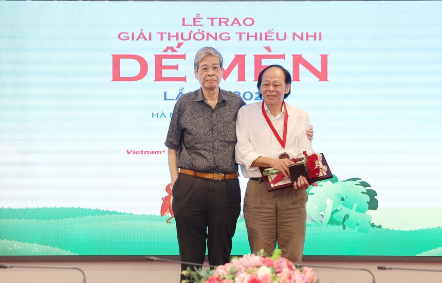 Nhận định của Hội đồng Giám khảo về tác phẩm vào Chung khảo Giải thưởng Thiếu nhi Dế Mèn 2024 - Ảnh 9.