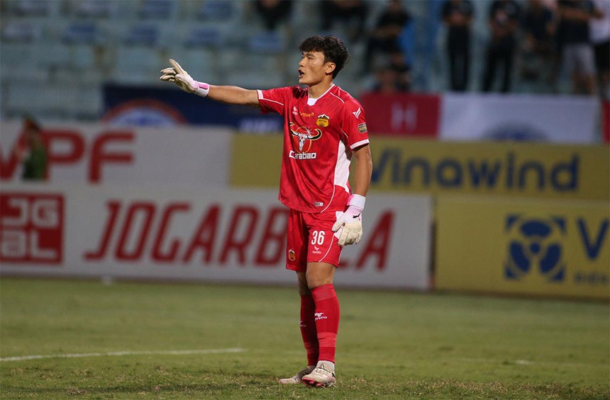 Những ngày lận đận chưa buông tha Bùi Tiến Dũng - Ảnh 2. Những ngày lận đận chưa buông tha Bùi Tiến Dũng - Ảnh 2.