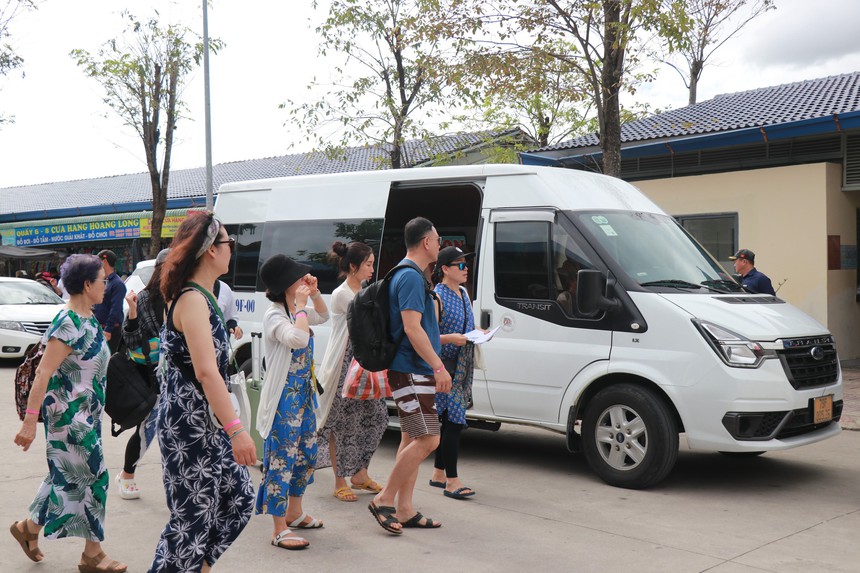 Việt Nam là điểm đến ưa thích hàng đầu của người Hàn Quốc mùa Hè 2024 - Ảnh 1.