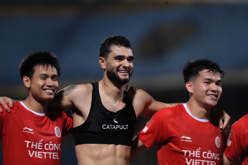 HLV Đức Thắng bất ngờ tiết lộ Quang Hải muốn tới Thể Công Viettel - Ảnh 3.