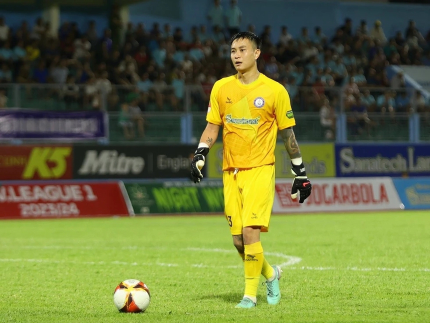 Khó tin thủ môn bị 3 CLB V-League nợ tiền, cầu thủ xui xẻo nhất bóng đá Việt Nam là đây - Ảnh 3.