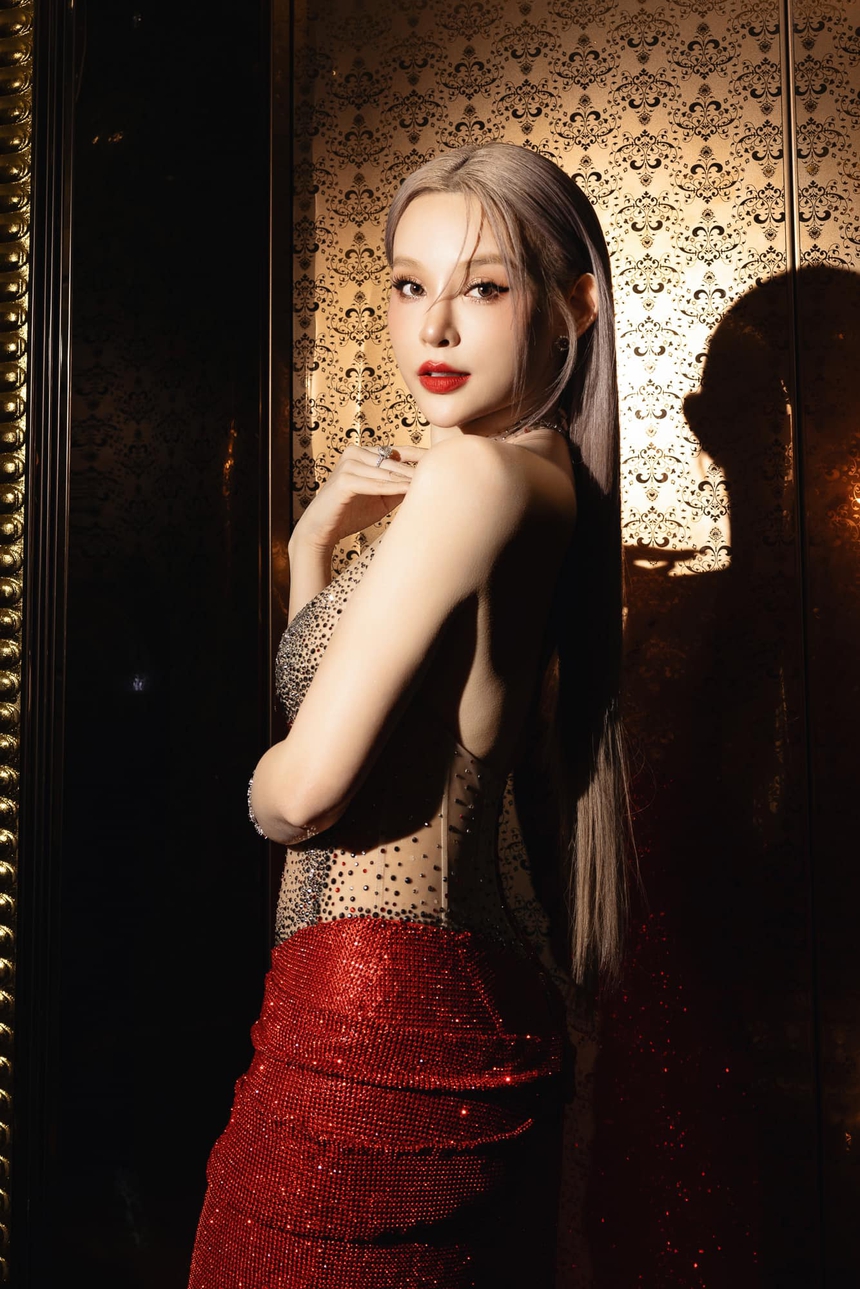 Đường tình duyên khác biệt của hội 'chị đẹp' nhóm LUNAS: Huyền Baby hạnh phúc viên mãn, Diệp Lâm Anh làm mẹ đơn thân  - Ảnh 2.