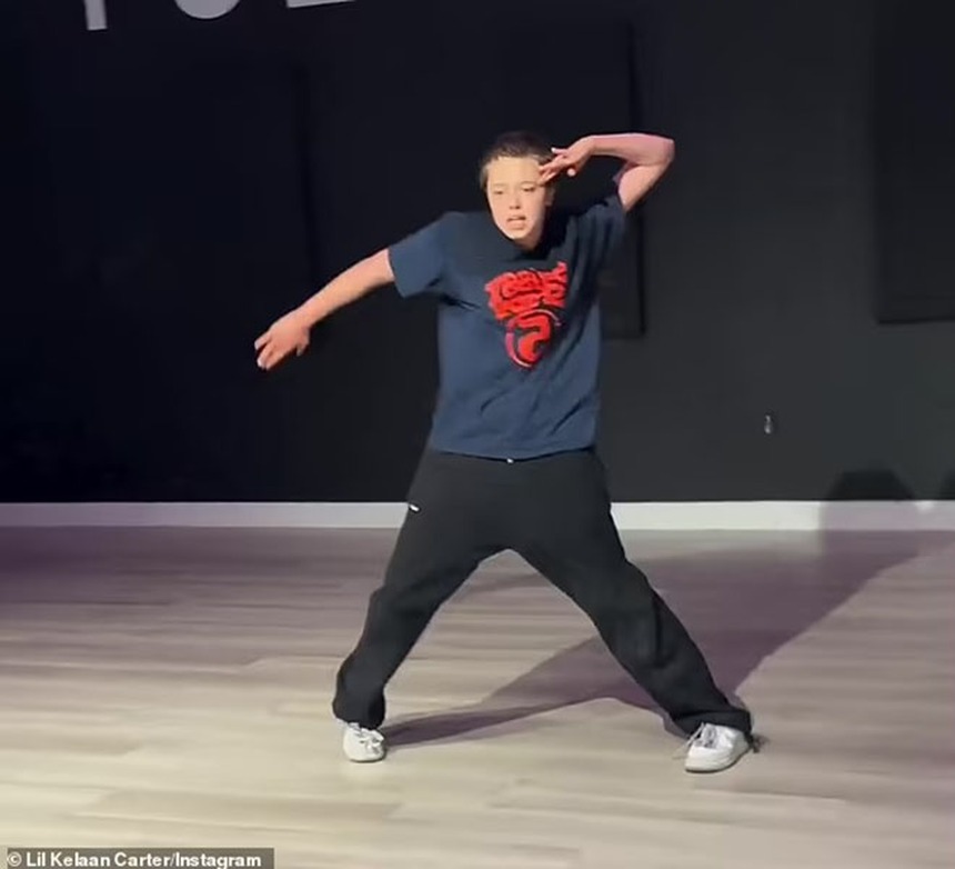 Shiloh đã đệ đơn xin bỏ họ của Brad Pitt vào đúng ngày sinh thứ 18 của mình - Ảnh 3. Shiloh đã đệ đơn xin bỏ họ của Brad Pitt vào đúng ngày sinh thứ 18 của mình - Ảnh 3.