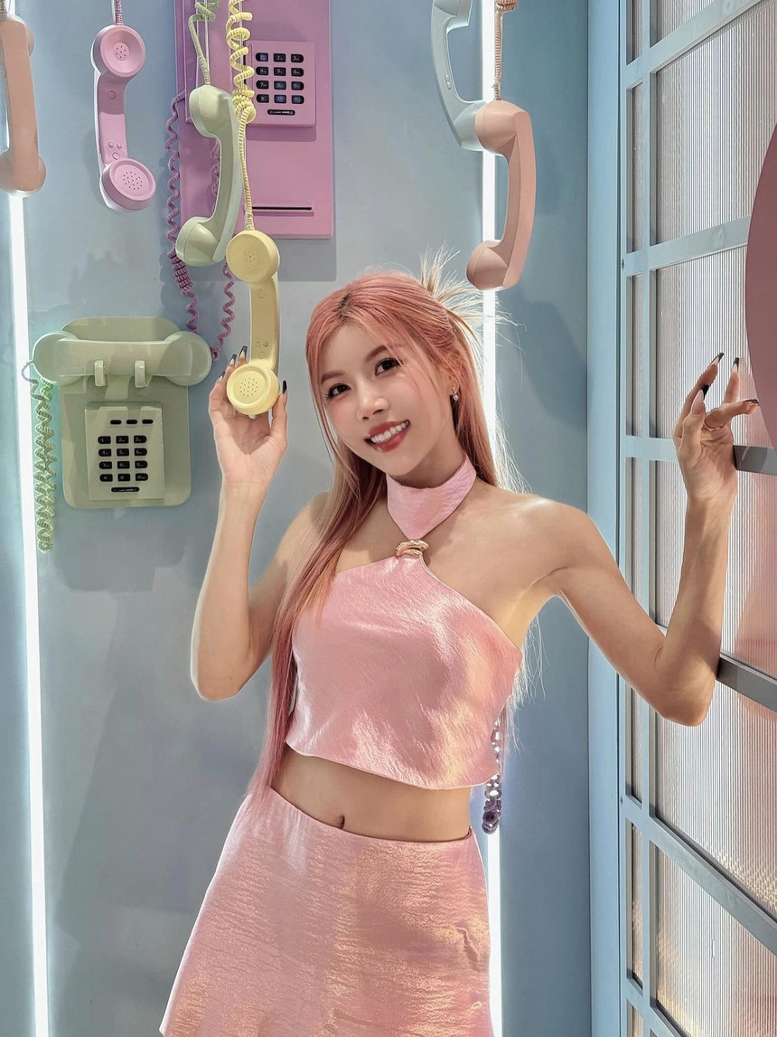 Đường tình duyên khác biệt của hội 'chị đẹp' nhóm LUNAS: Huyền Baby hạnh phúc viên mãn, Diệp Lâm Anh làm mẹ đơn thân  - Ảnh 4.