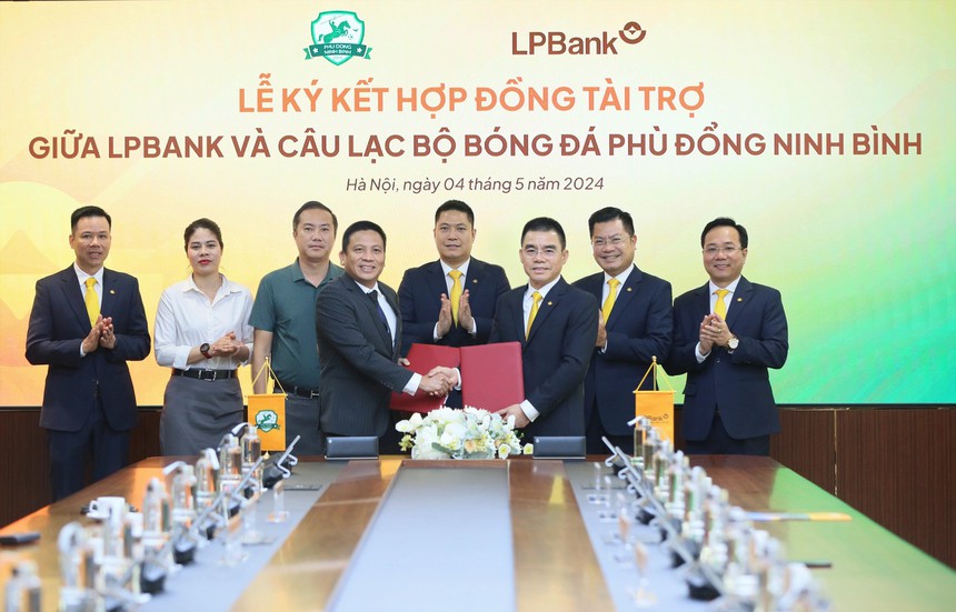 LPBank - nhà tài trợ CLB bóng đá Phù Đổng Ninh Bình - Ảnh 2. LPBank - nhà tài trợ CLB bóng đá Phù Đổng Ninh Bình - Ảnh 2.