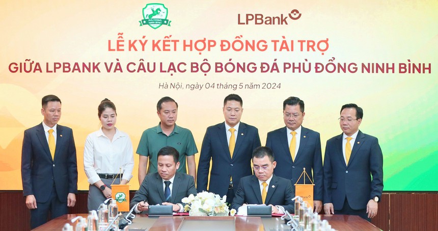 LPBank - nhà tài trợ CLB bóng đá Phù Đổng Ninh Bình - Ảnh 1. LPBank - nhà tài trợ CLB bóng đá Phù Đổng Ninh Bình - Ảnh 1.