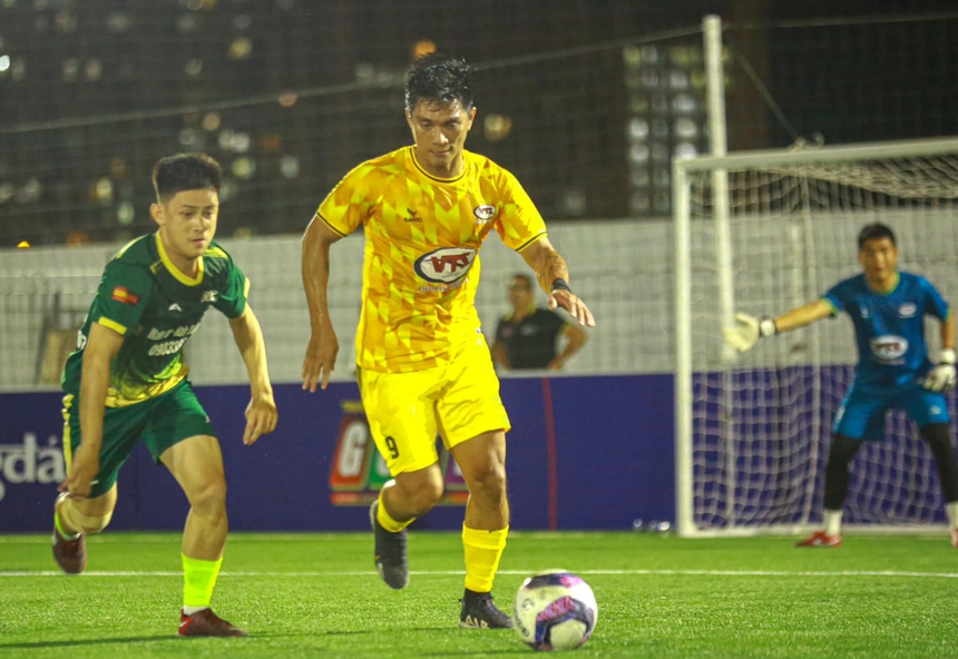 Cựu tuyển thủ Việt Nam khiến người hâm mộ trầm trồ - Ảnh 1.