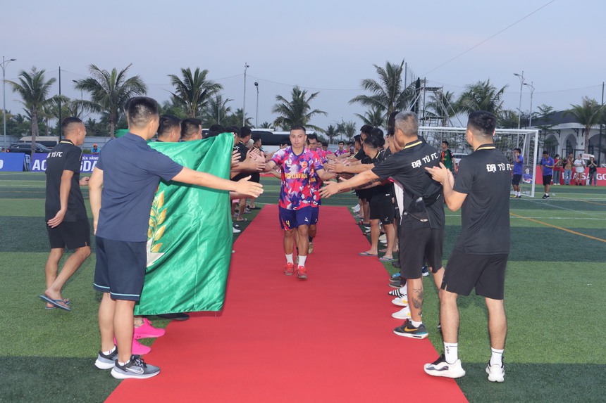 Cựu thủ môn Hà Nội FC rực sáng trong trận tranh Siêu Cúp bóng đá 7 người Quốc gia Bia Saigon Cup 2024 - Ảnh 7.