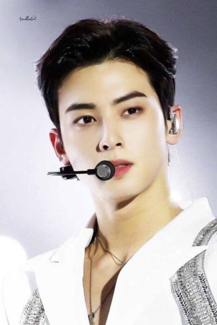 V BTS và 3 sao Hàn được báo Nhật ca ngợi là 'gương mặt thiên tài' - Ảnh 8.