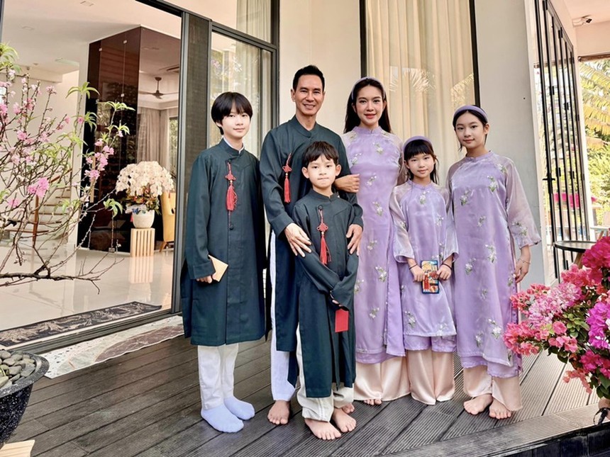 Cuộc sống của 2 đạo diễn nghìn tỷ: Lý Hải giản dị khó tin, Trấn Thành sở hữu loạt hàng hiệu đắt đỏ - Ảnh 7.