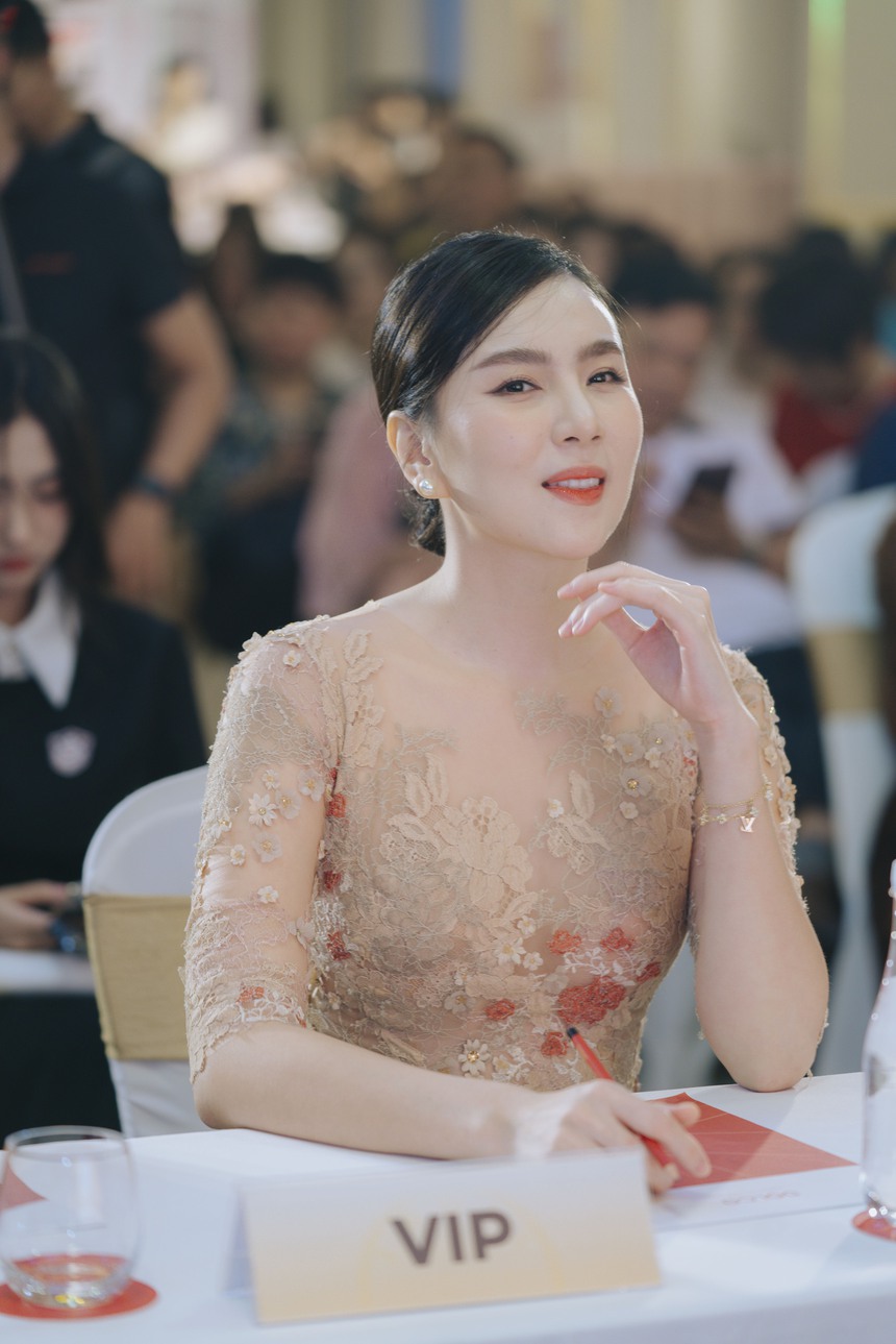 MC Mai Ngọc bật mí bí quyết làm đẹp ở tuổi 35 - Ảnh 3.