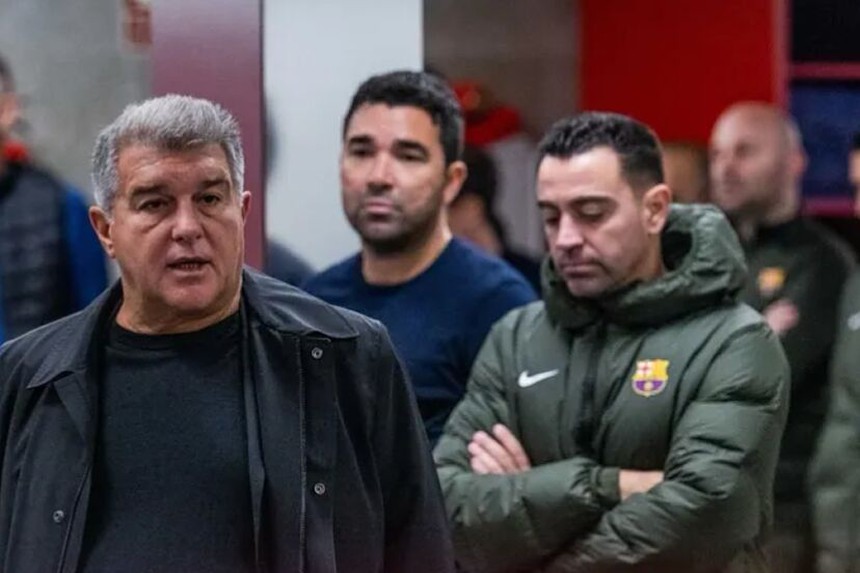 Barcelona: Lỡ phóng lao, phải theo lao - Ảnh 2.