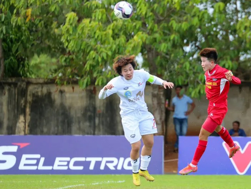 "Hotgirl" Thanh Nhã ghi dấu ấn ở giải bóng đá nữ VĐQG - Ảnh 2.