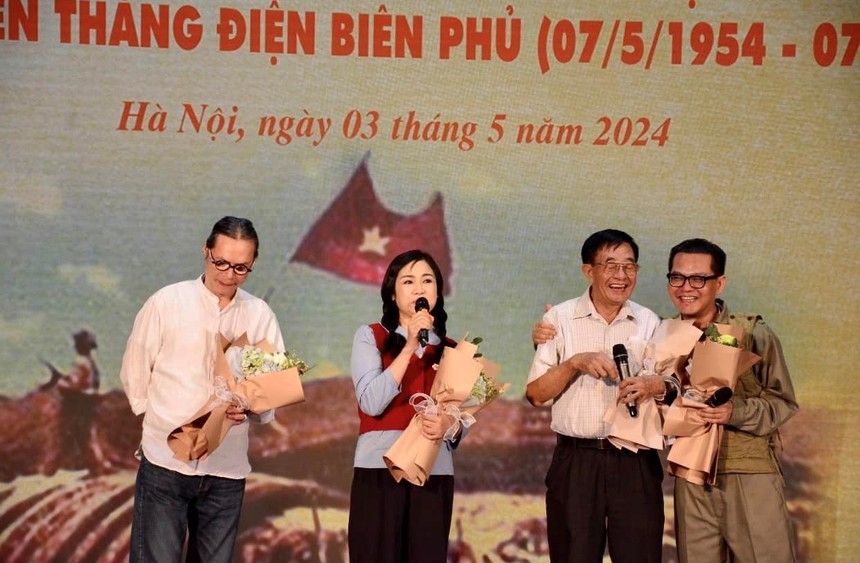 Điện Biên Phủ - nguồn cảm hứng bất tận: Phim 'Hoa ban đỏ' - khoảng lặng của chiến tranh - Ảnh 10.
