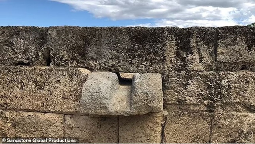 Phòng tắm của Alexander Đại đế được phát hiện sau 2.300 năm, nơi nhà vua tắm theo cách 'đồng tính' - Ảnh 2.