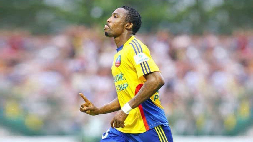 Sao nhập tịch Đinh Hoàng Max thi đấu ở giải hạng Nhì Việt Nam