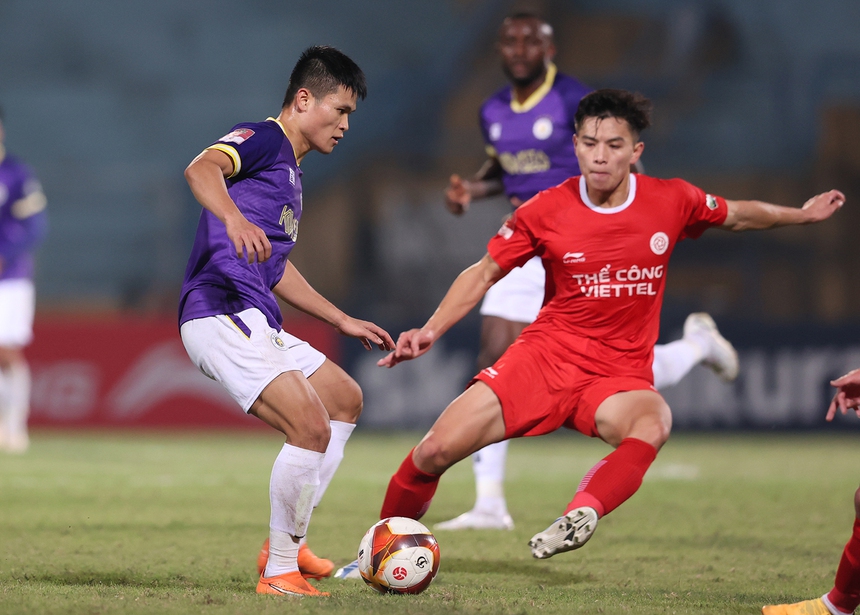 Tuyển thủ nỗ lực 'ghi điểm' trong mắt HLV Kim Sang Sik - Ảnh 2.