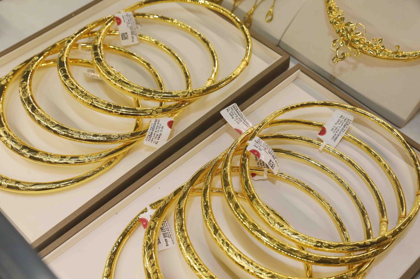 Giá vàng hôm nay 9/5 cập nhật diễn biến mới nhất trên thị trường - Ảnh 1. Giá vàng hôm nay 9/5 cập nhật diễn biến mới nhất trên thị trường - Ảnh 1.