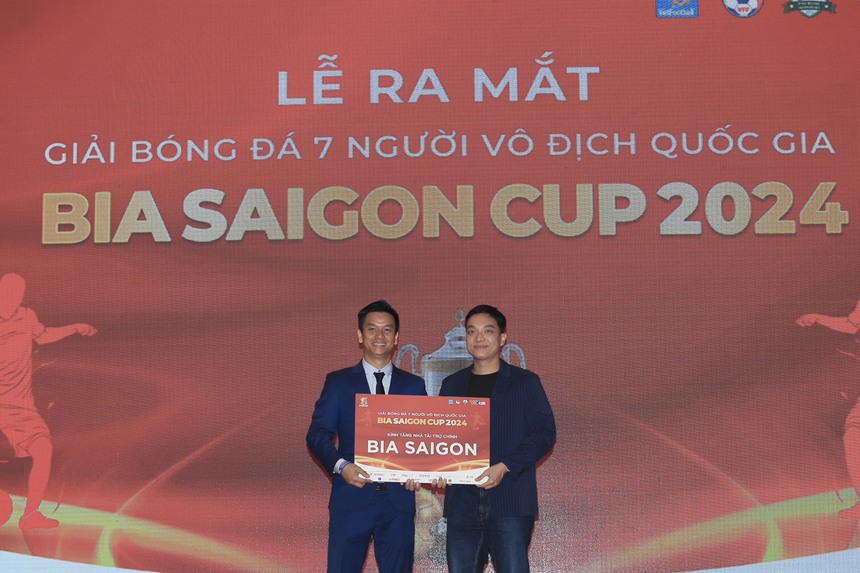 Giải bóng đá 7 người vô địch quốc gia 2024 khởi tranh, hứa hẹn một mùa hè 'rực lửa' - Ảnh 4. Giải bóng đá 7 người vô địch quốc gia 2024 khởi tranh, hứa hẹn một mùa hè 'rực lửa' - Ảnh 4.