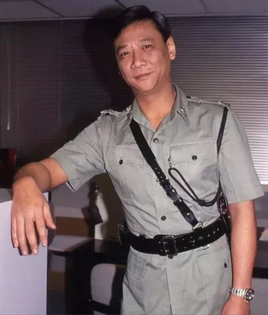 Hà Gia Câu – 'ác nhân' khét tiếng màn ảnh 'nướng' hàng triệu HKD vào cờ bạc, cuối đời bần hàn chết hưu quạnh - Ảnh 2.