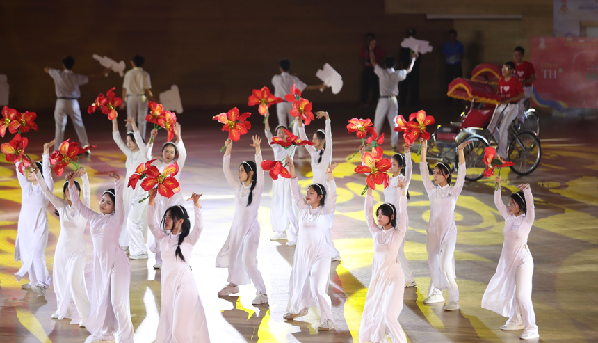 Đại hội Thể thao học sinh Đông Nam Á chính thức khai mạc tại Đà Nẵng - Ảnh 3.