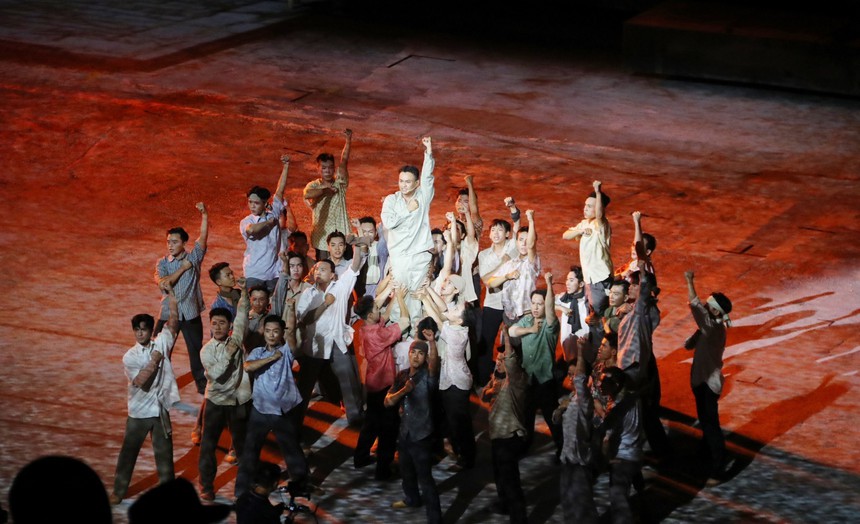 Khai mạc Lễ hội Sông nước Thành phố Hồ Chí Minh năm 2024 - Ảnh 8.