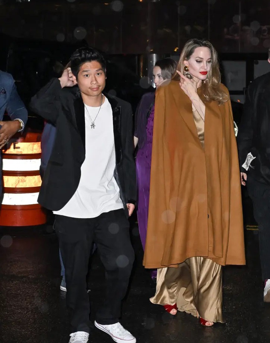 Brad Pitt thắng trong cuộc chiến pháp lý nhưng Angelina Jolie đã thắng trong cuộc chiến gia đình - Ảnh 4.