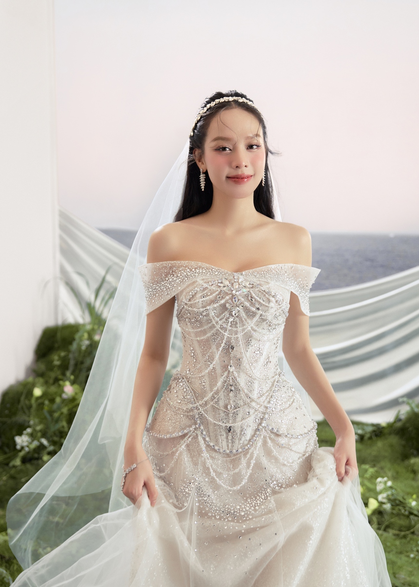 Hoa hậu Thanh Thủy hóa cô dâu trong BST Coquette Whispers - Ảnh 2.