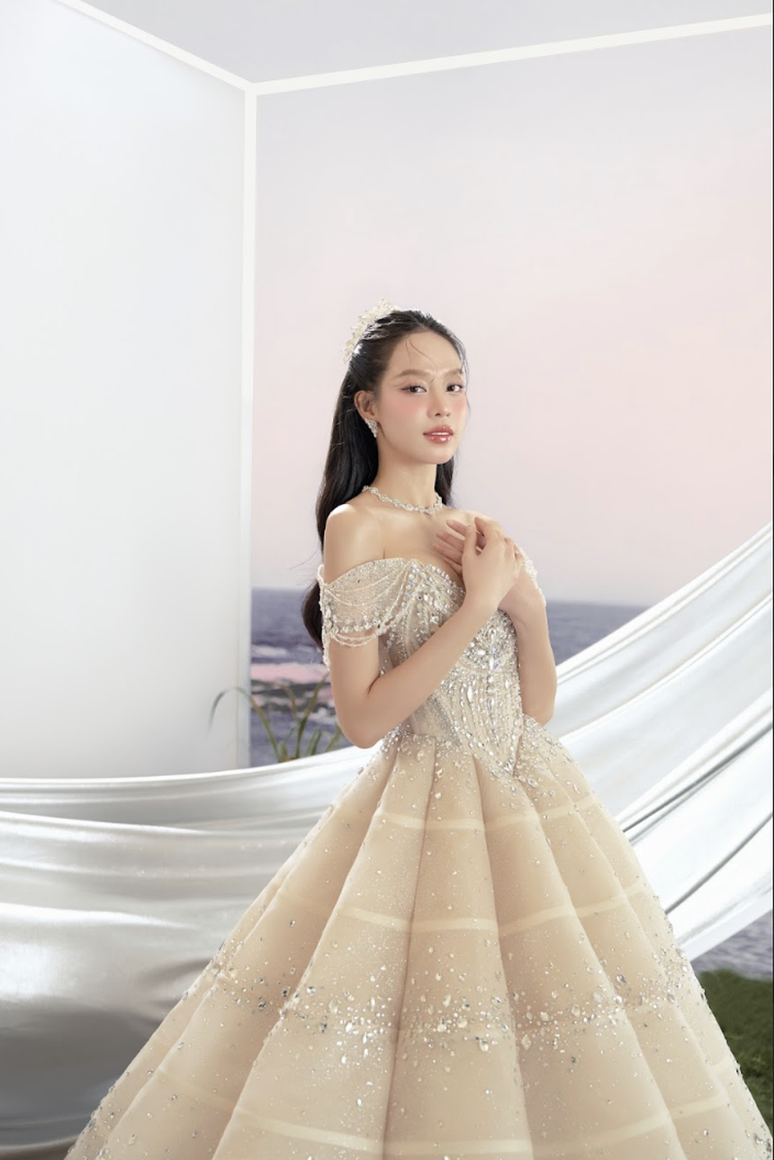 Hoa hậu Thanh Thủy hóa cô dâu trong BST Coquette Whispers - Ảnh 3.