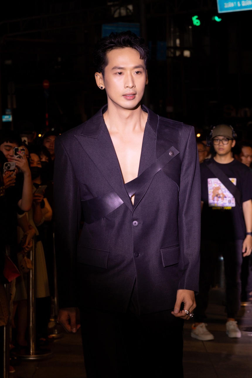 Dàn nghệ sĩ Việt "đổ bộ" thảm đỏ ra mắt phim "Móng vuốt" - Ảnh 8.