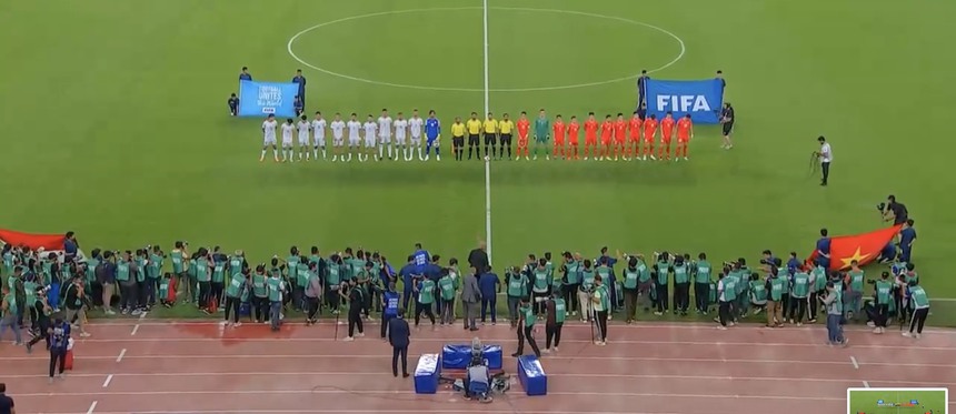 TRỰC TIẾP bóng đá Việt Nam vs Iraq (0-1): Thủ môn Iraq cứu thua pha đá phạt đẳng cấp của Duy Mạnh (VL World Cup 2026) - Ảnh 1.