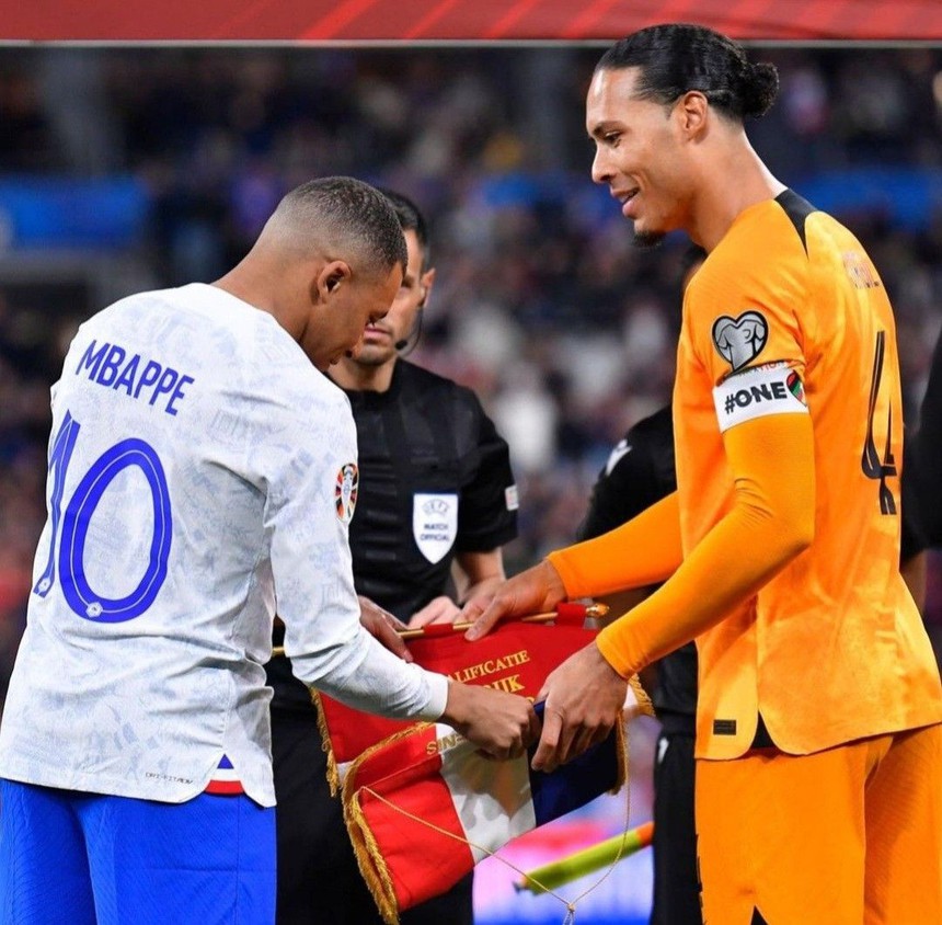Đối thoại, Virgil van Dijk: "Pháp cũng như các đội khác!" - Ảnh 1.