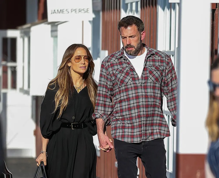 Jennifer Lopez và Ben Affleck được cho là "sống riêng" giữa những rắc rối trong hôn nhân - Ảnh 1.