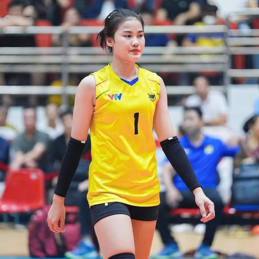 Trà My trong màu áo VTV Bình Điền Long An