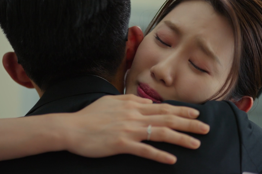 Jun Phạm nói về cảnh thân mật với Thúy Ngân trong "7 năm chưa cưới sẽ chia tay" - Ảnh 5. Jun Phạm nói về cảnh thân mật với Thúy Ngân trong "7 năm chưa cưới sẽ chia tay" - Ảnh 5.