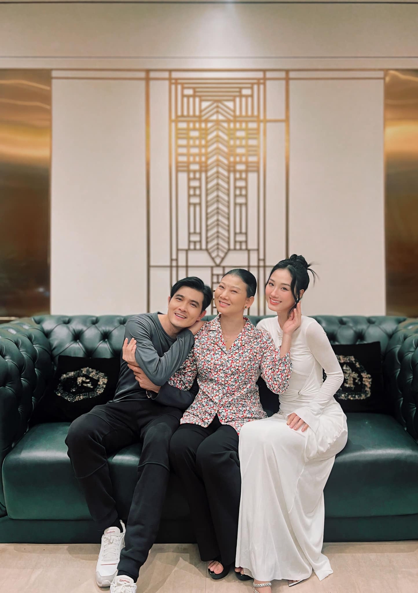 Khán giả tò mò về mỹ nhân mới xuất hiện trong 'Trạm cứu hộ trái tim' - Ảnh 1.