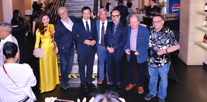 Khán giả Ba Lan khóc khi xem "Đào, Phở và Piano" - Ảnh 7.