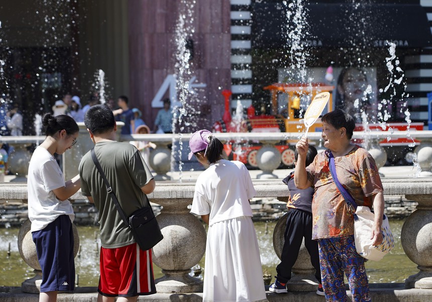 Châu Á ghi nhận kỷ lục mới về nhiệt độ - Ảnh 2.