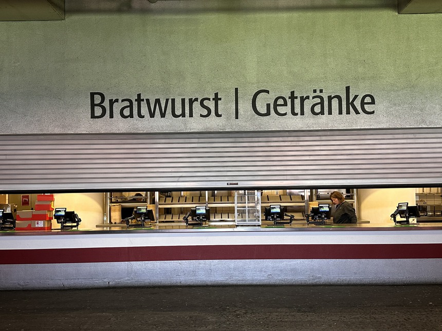 Chùm ảnh độc quyền của Thể thao & Văn hóa về sân Allianz Arena một ngày trước lễ khai mạc EURO 2024 - Ảnh 15.