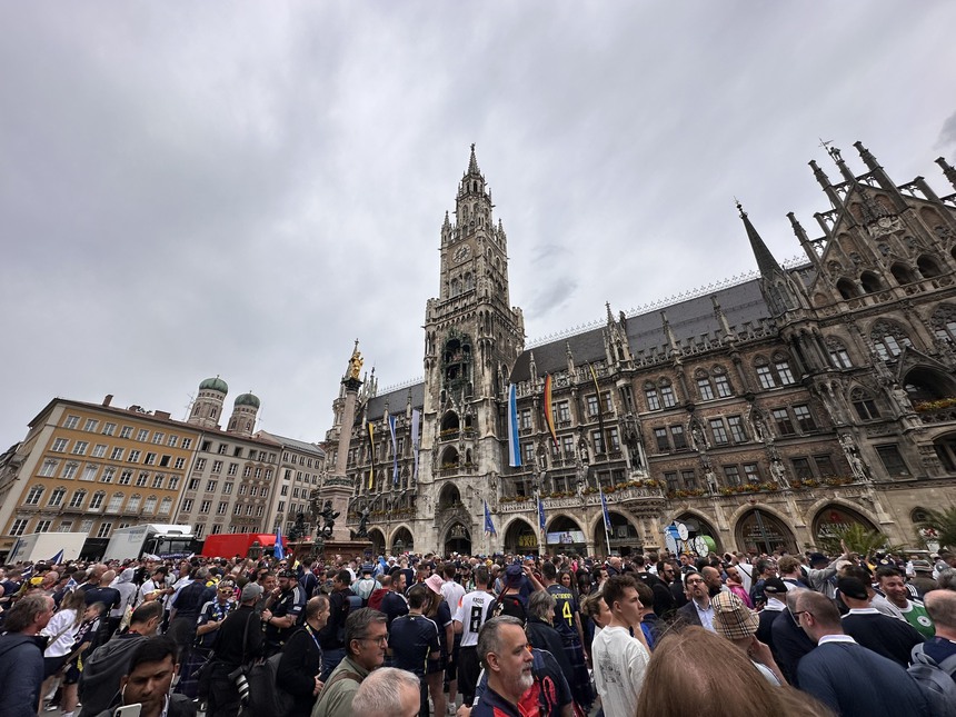 BLV Anh Ngọc từ Munich: Cổ động viên Scotland và màn nhậu không giống ai ở Munich - Ảnh 6.