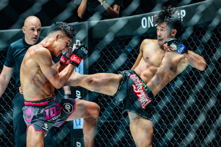 Bị Nguyễn Trần Duy Nhất đánh bại, ‘thần đồng’ Muay Thái thừa nhận sự thật và gửi lời xin lỗi tới CĐV - Ảnh 2.