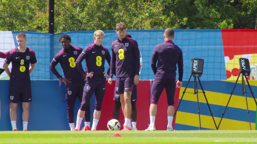 Tin nóng EURO hôm nay 14/6: Ronaldo đặt tham vọng cho Bồ Đào Nha, Voi 'tiên tri' trận Đức vs Scotland - Ảnh 4. Tin nóng EURO hôm nay 14/6: Ronaldo đặt tham vọng cho Bồ Đào Nha, Voi 'tiên tri' trận Đức vs Scotland - Ảnh 4.