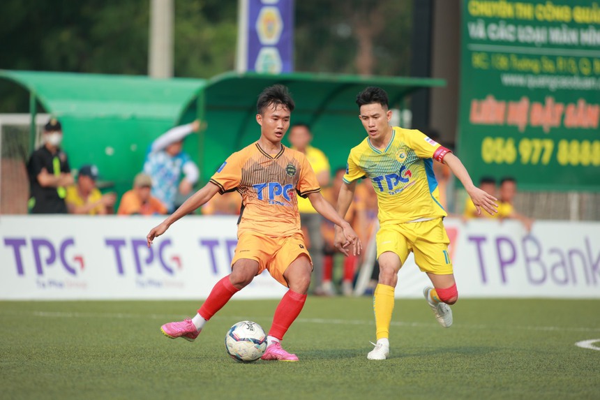 Chung kết đáng chờ đợi ở giải bóng đá sân 7 vô địch TP.HCM 2024 - Ảnh 1.