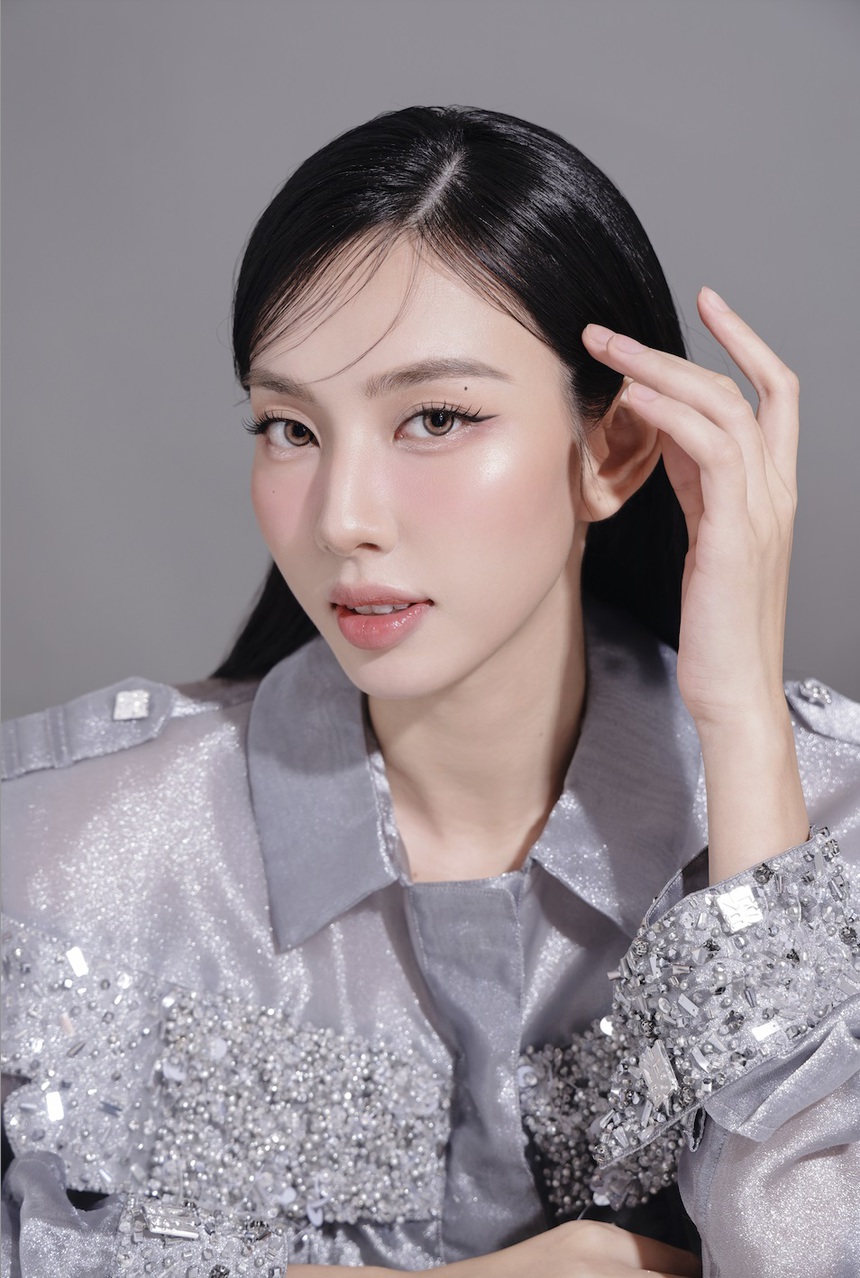 Hoa hậu Thuỳ Tiên báo tin vui, trở thành Thạc sĩ ở tuổi 26 - Ảnh 6.