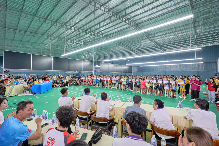 350 tay vợt tranh tài "thắp lửa" tài năng tương lai - Ảnh 2. 350 tay vợt tranh tài "thắp lửa" tài năng tương lai - Ảnh 2.