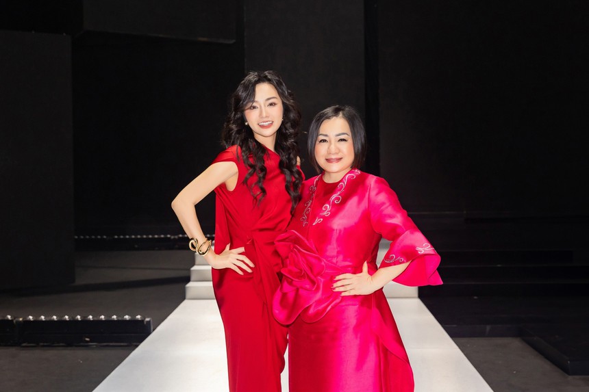 Chân dung nữ MC song ngữ từng du học tại Đại học Bournemouth – Vương quốc Anh - Ảnh 6.