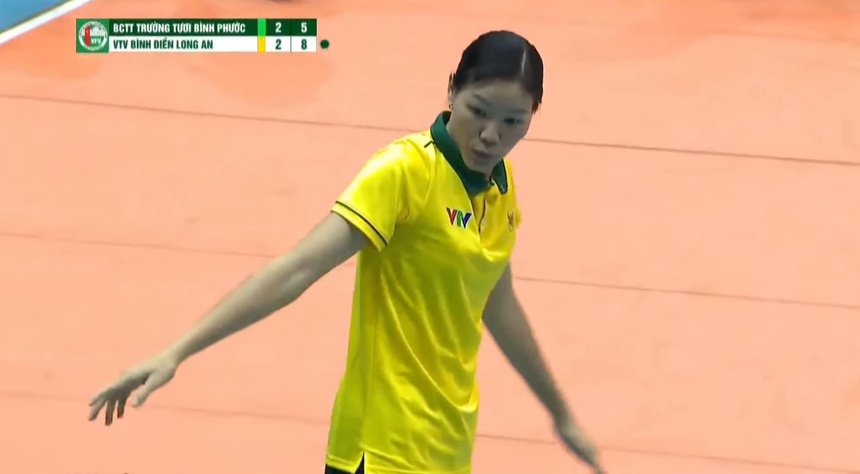 Huyền thoại Ngọc Hoa chiến thắng ấn tượng trong vai trò mới, gây tiếng vang cực lớn trong cộng đồng bóng chuyền - Ảnh 3.