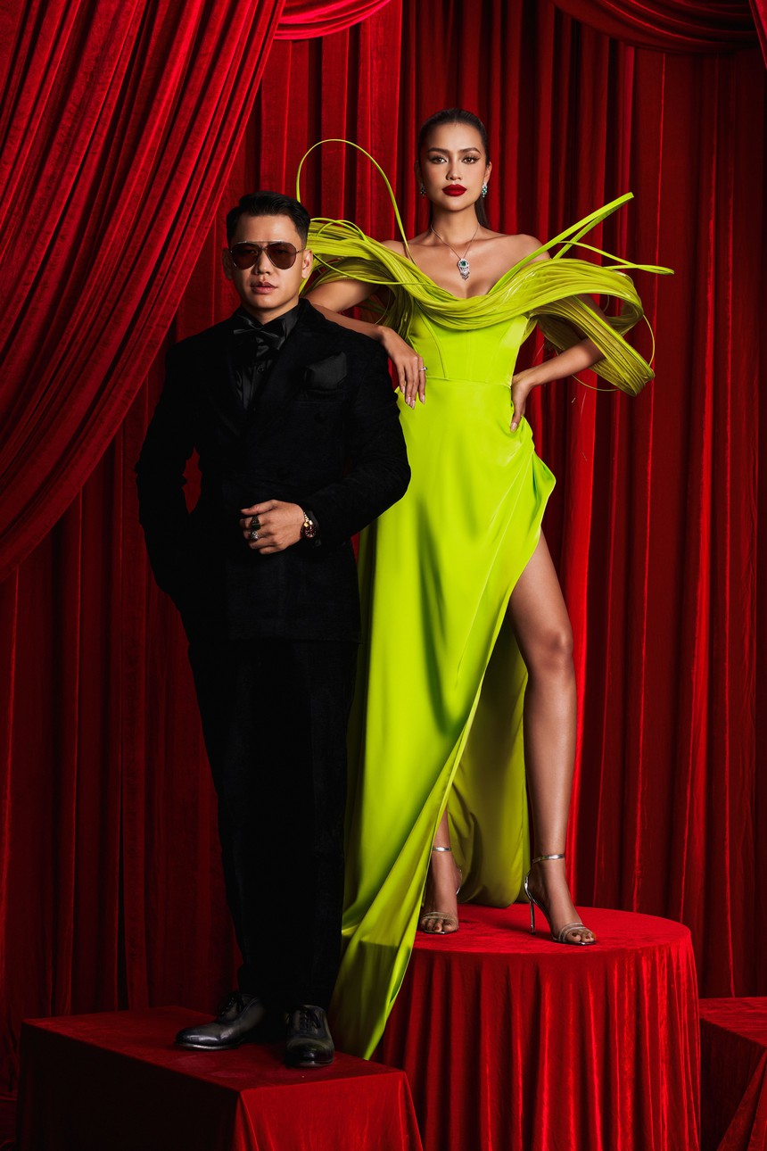 NTK Hoàng Minh Hà tung poster: Ngọc Châu - Hương Ly đẹp ngút ngàn trong “Khói” - Ảnh 4.