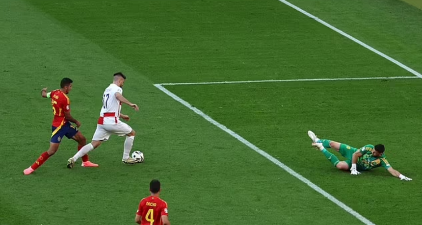 Croatia mất oan bàn thắng trước Tây Ban Nha vì lí do không thể tin nổi - Ảnh 2.