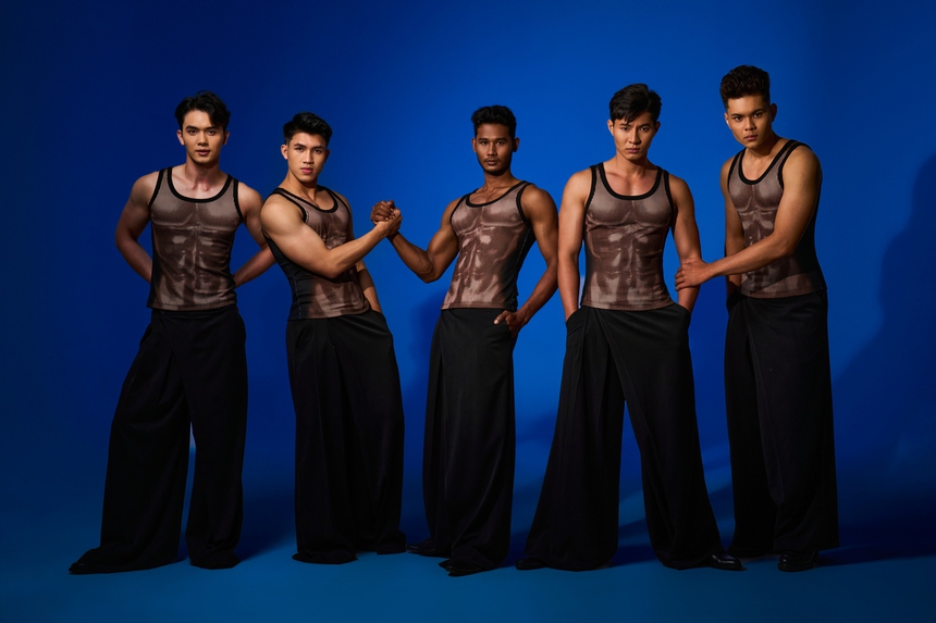 Dàn thí sinh Mister Vietnam 2024 nổi bật trên sàn diễn thời trang ở Singapore - Ảnh 1. Dàn thí sinh Mister Vietnam 2024 nổi bật trên sàn diễn thời trang ở Singapore - Ảnh 1.